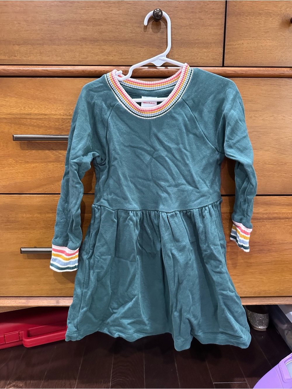 Hanna Andersson Green Knit Long-Sleeve Dress with Rainbow Trim